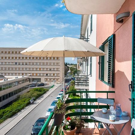 Airy Seafront 1920S Apartment Сплит Екстериор снимка