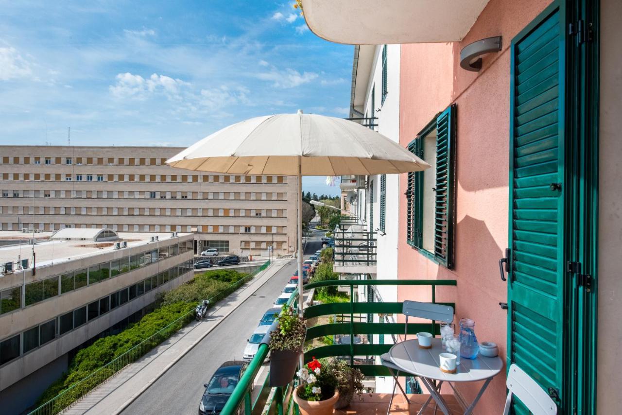 Airy Seafront 1920S Apartment Сплит Екстериор снимка