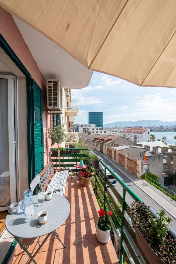 Airy Seafront 1920S Apartment Сплит Екстериор снимка