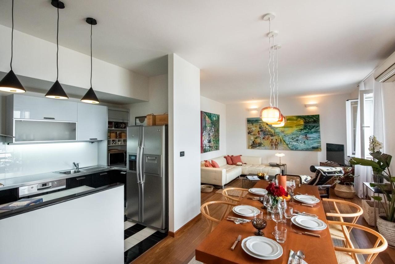 Airy Seafront 1920S Apartment Сплит Екстериор снимка