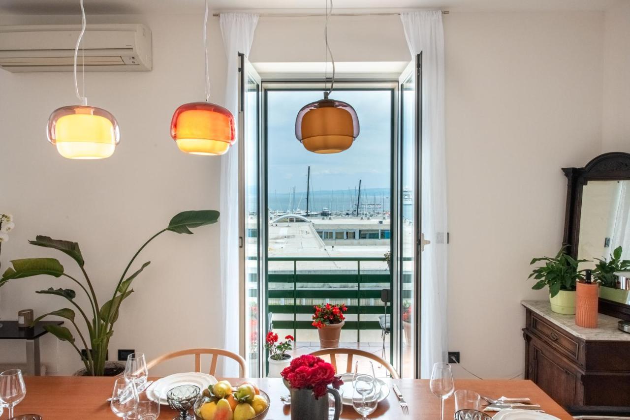 Airy Seafront 1920S Apartment Сплит Екстериор снимка