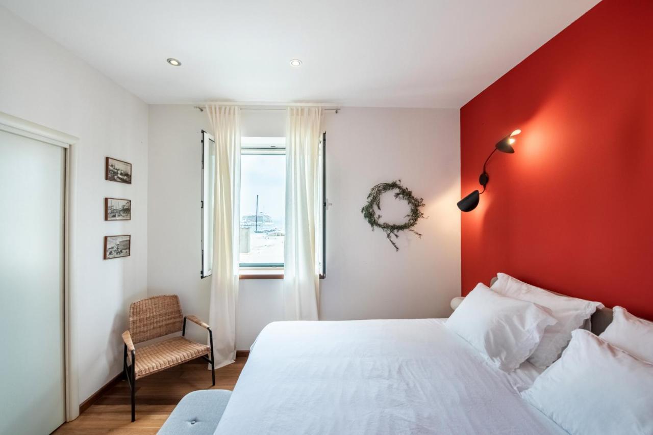 Airy Seafront 1920S Apartment Сплит Екстериор снимка