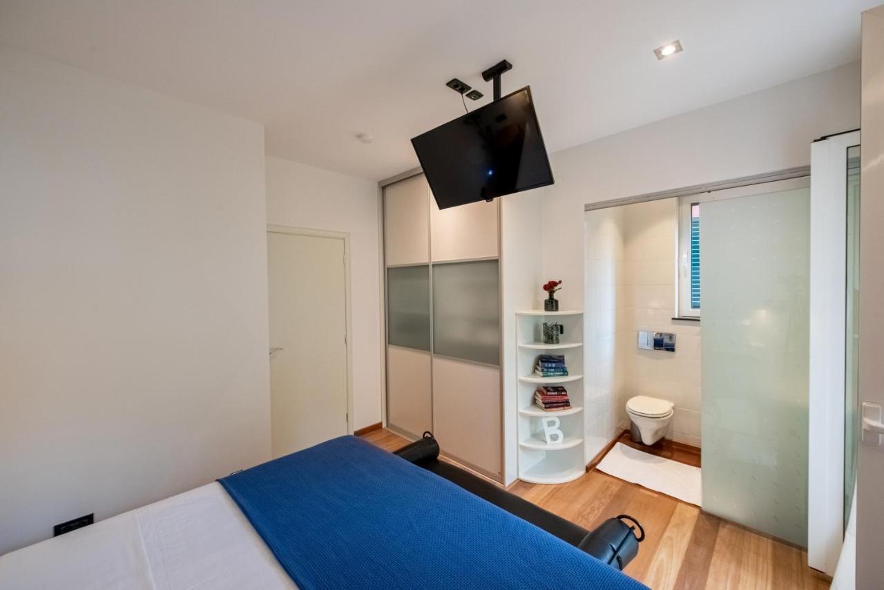 Airy Seafront 1920S Apartment Сплит Екстериор снимка